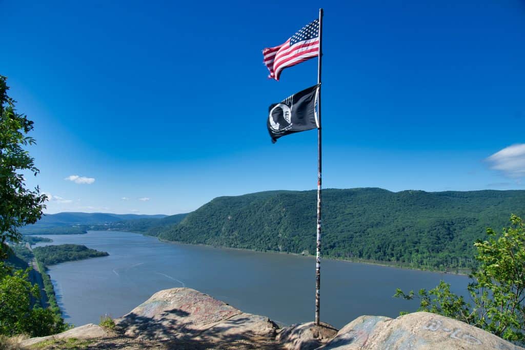 The Scenic Breakneck Ridge Hike of the Hudson Valley