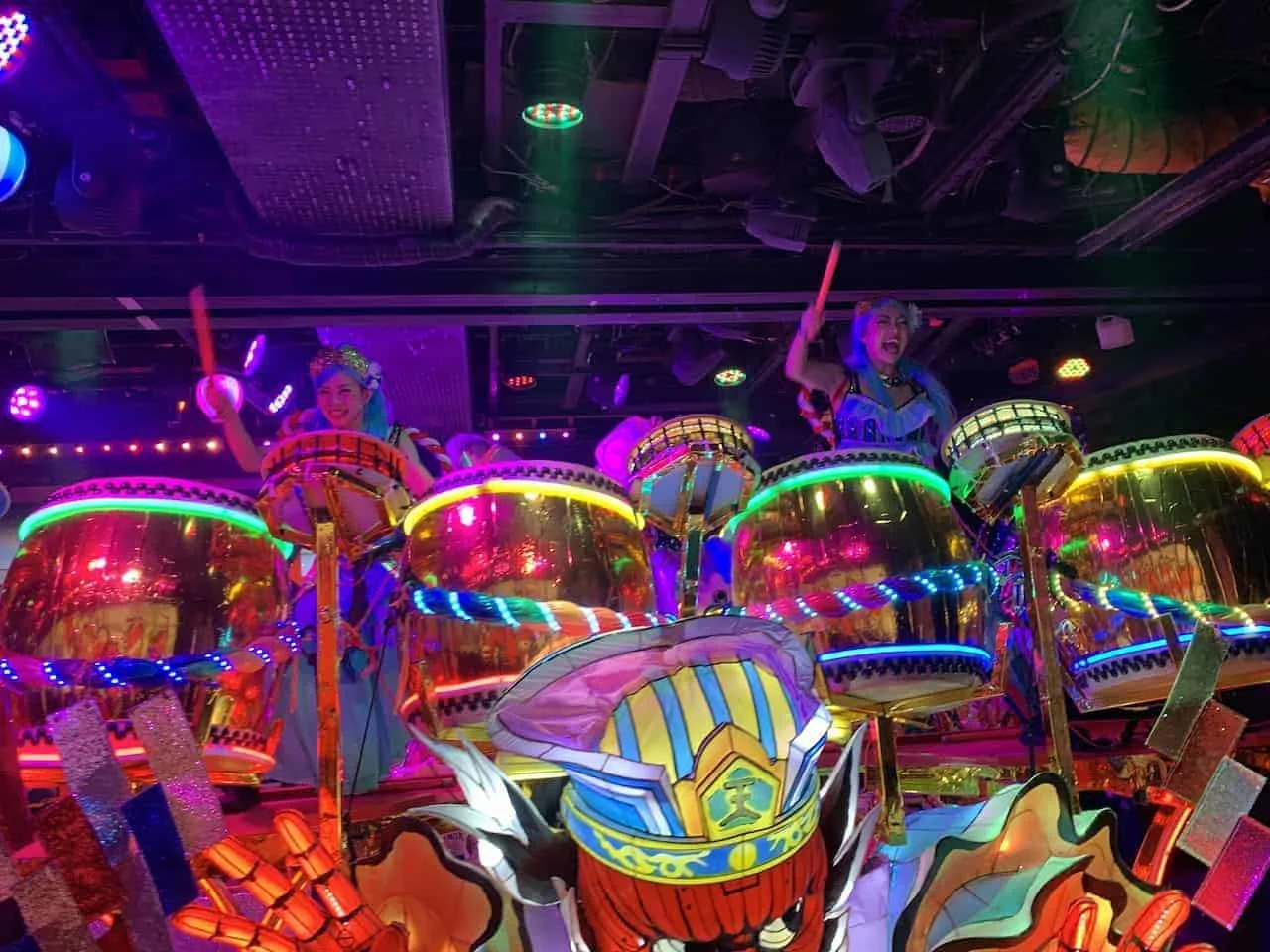 Robot-Restaurant-Tokyo.jpeg.webp