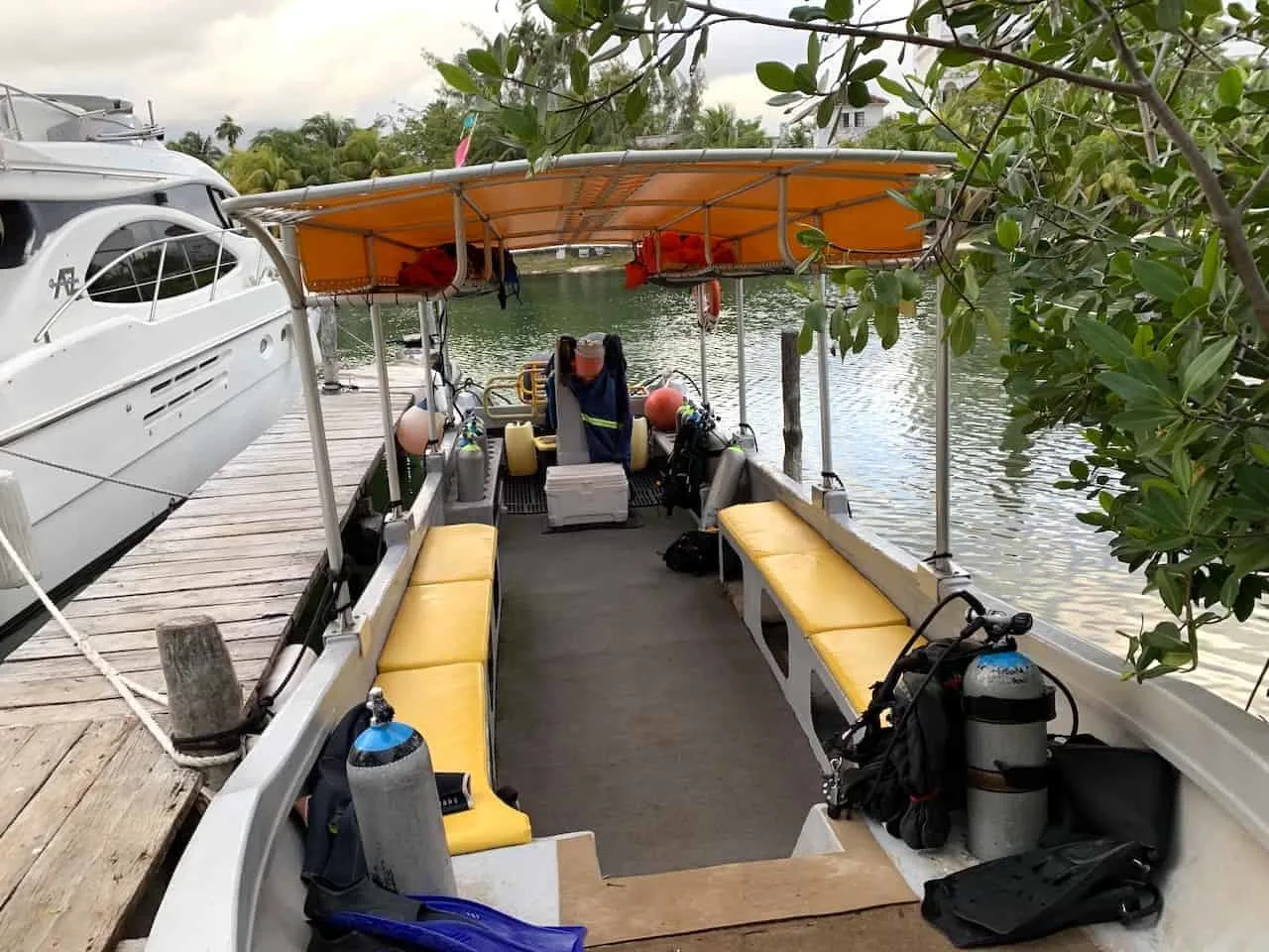 Scuba Total Cancun Boat