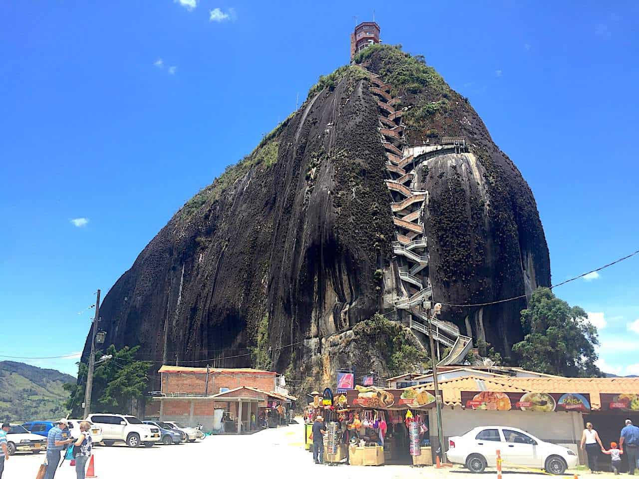 Medellin Guatape Bus