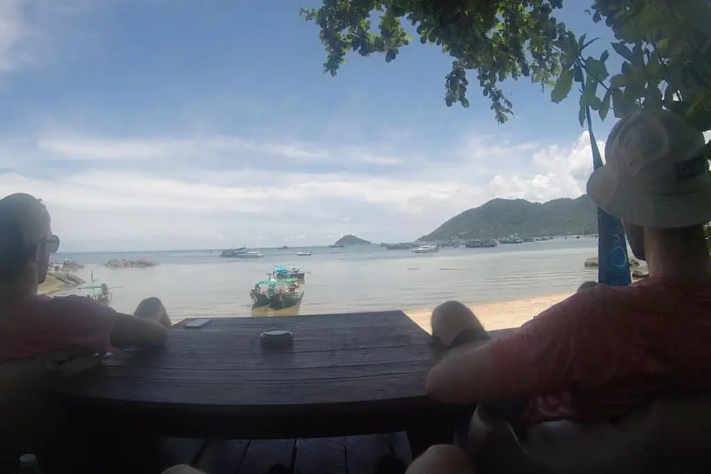 Hiking Koh Tao Bar