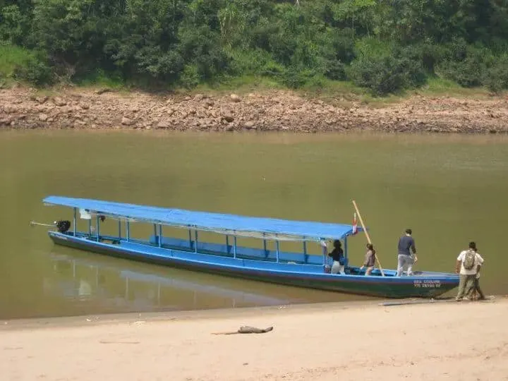 Refugio Amazonas Boat
