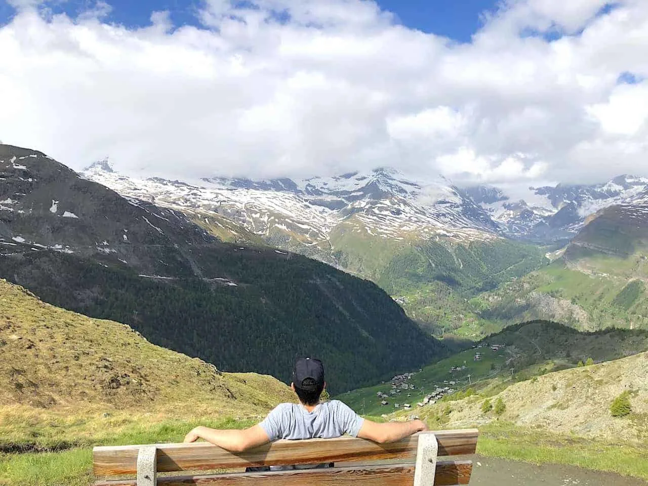 5 Lakes Hike Bench