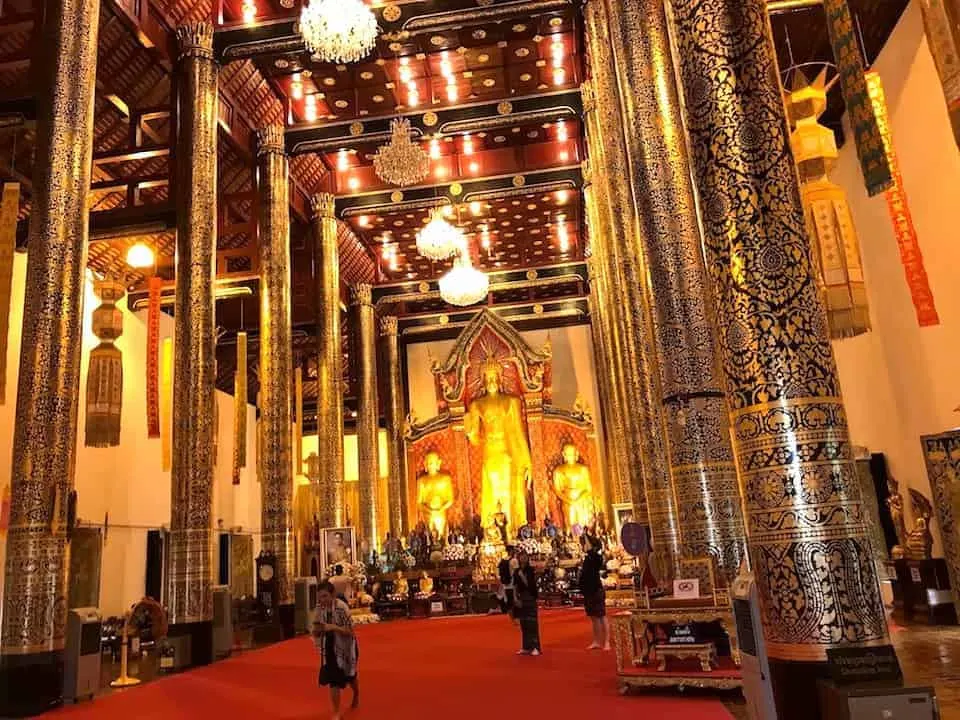 Wat Chedi Luang Buddha