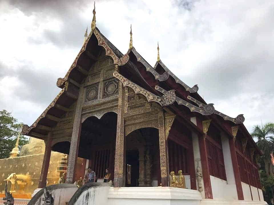  Wat Phra Singh Hall 