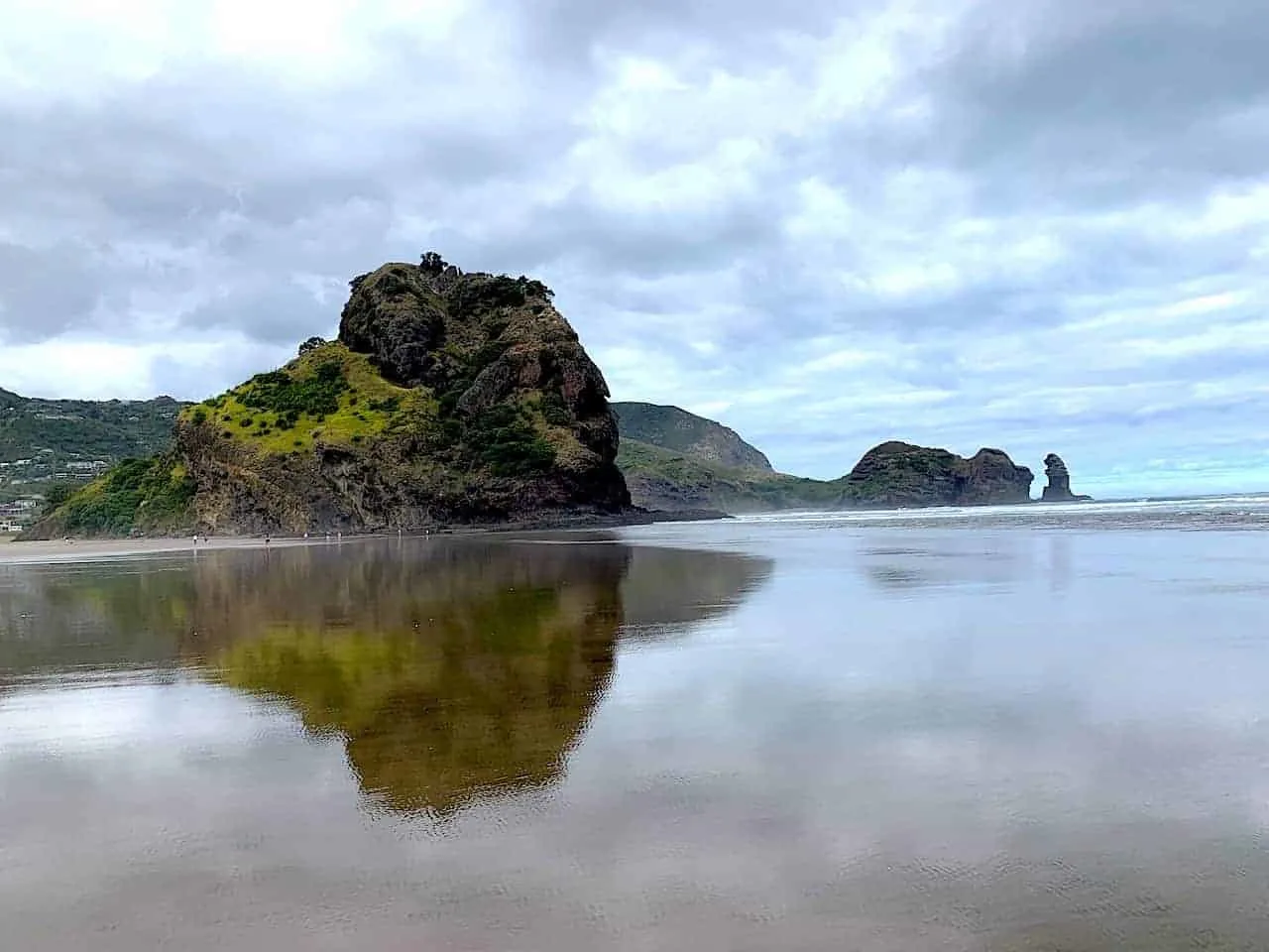 Piha Beach