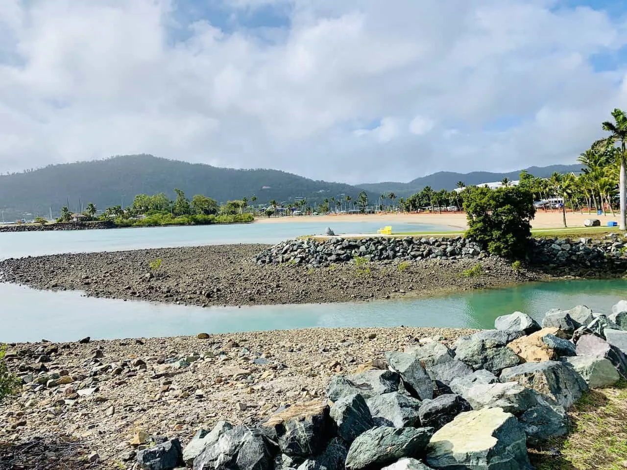 Airlie Beach Town