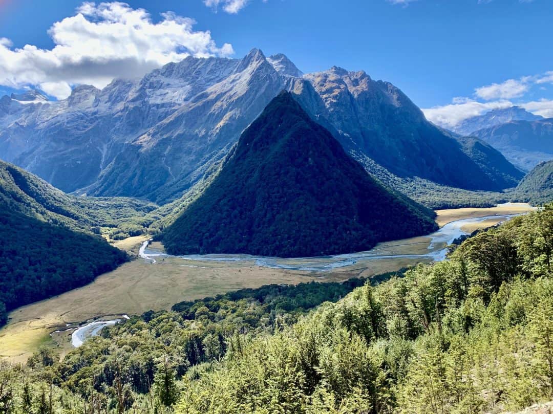 A Routeburn Track Day Hike Routeburn Shelter to Routeburn Falls Hut