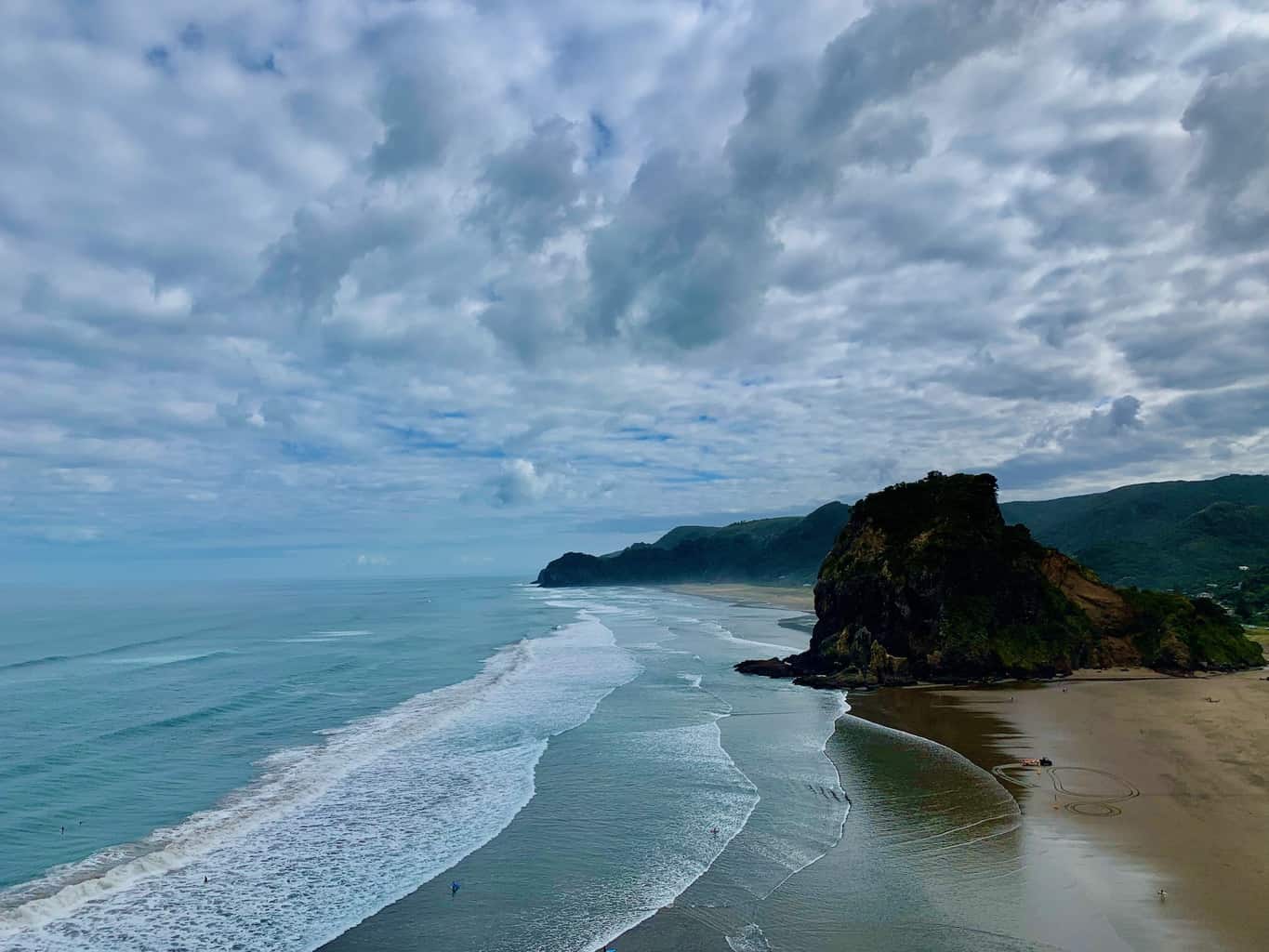The Tasman Lookout Track | The Best Piha Beach Viewpoint