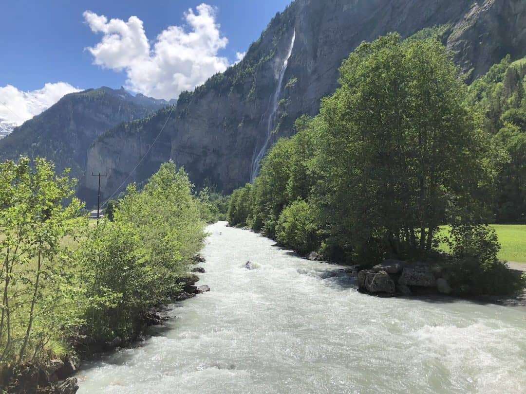 A Helpful Lauterbrunnen Valley Guide | Lauterbrunnen Hiking & Waterfalls