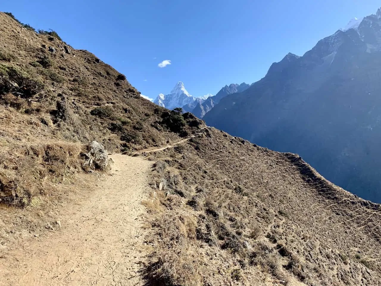 Ama Dablam Hotel Everest View