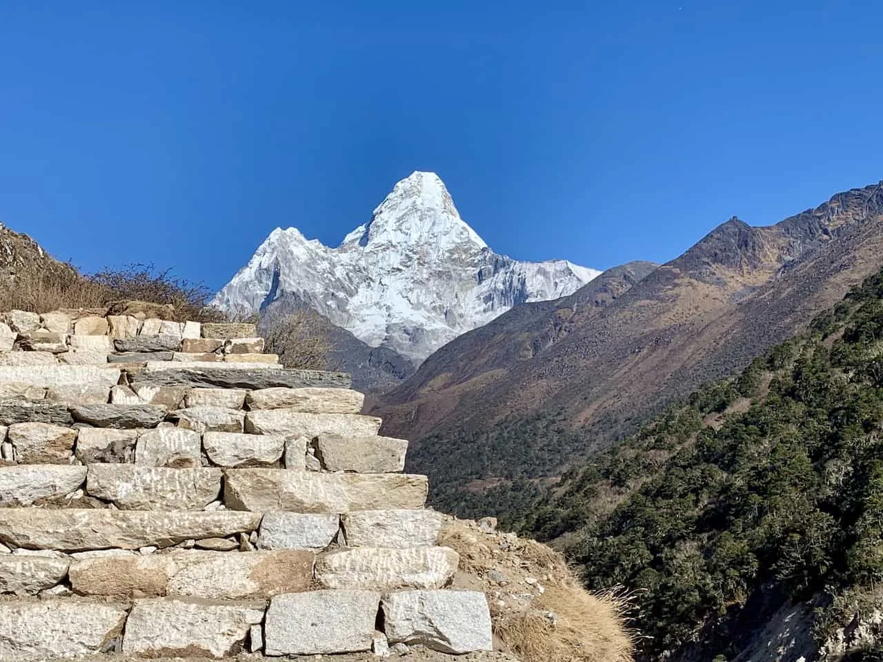 Ama Dablam Mountain Hike