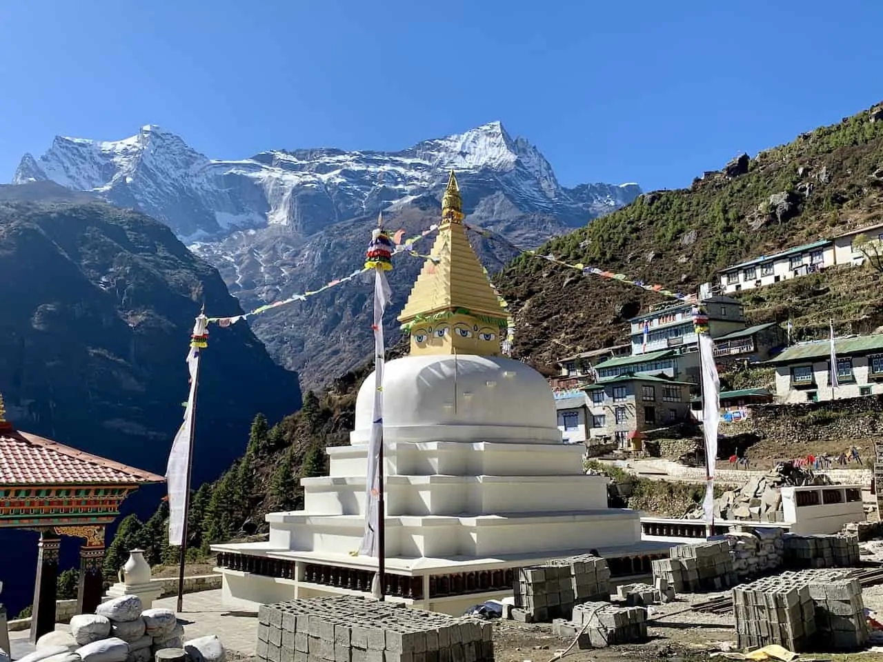 Namche Bazaar Stupa