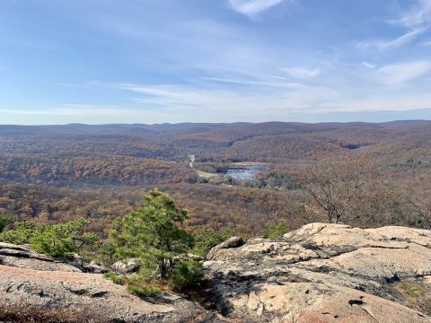 A Bear Mountain Hiking Guide | Major Welch & Appalachian Loop Trail