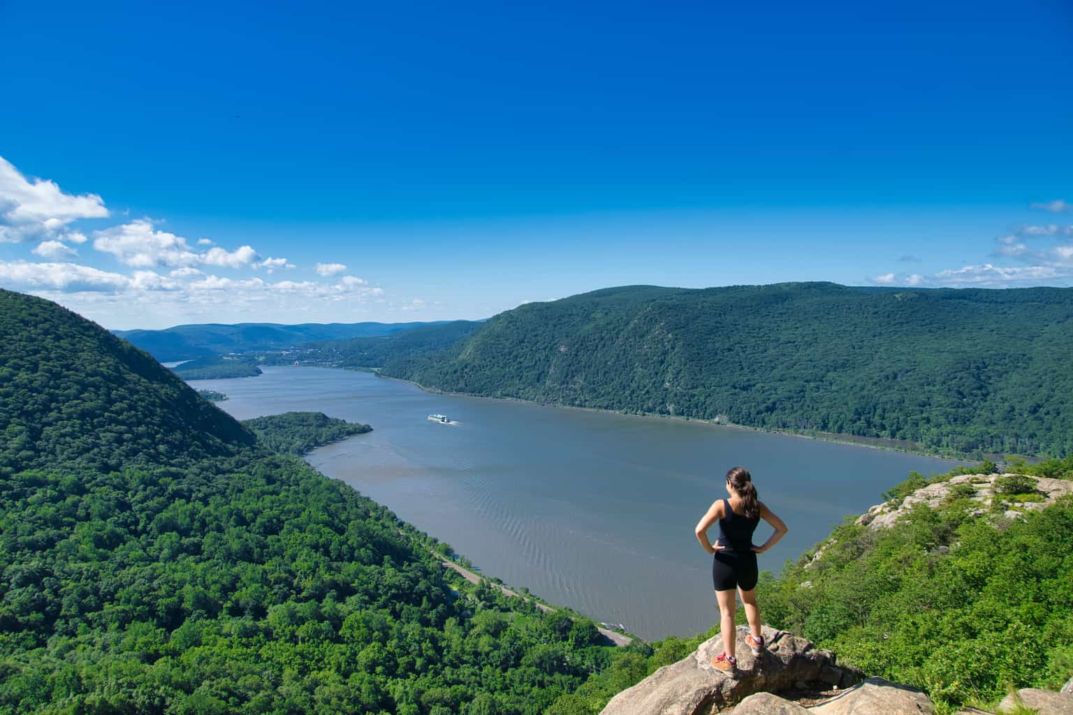 The SCENIC Breakneck Ridge Hike of the Hudson Valley