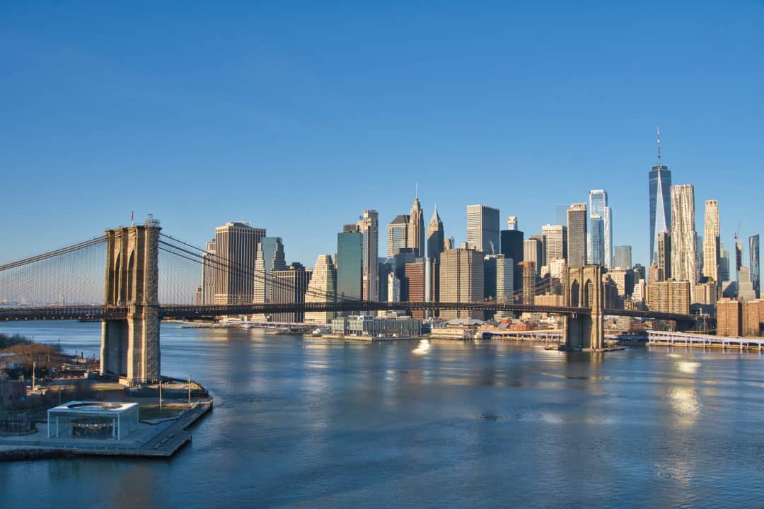 Walking the Manhattan Bridge Pedestrian Path – Helpful Guide & Map