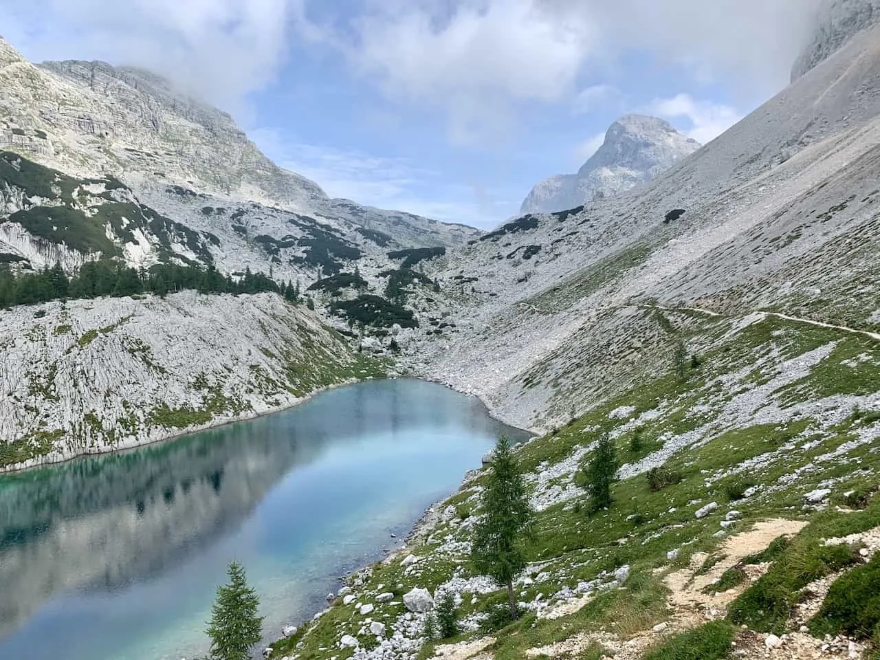 Jezero v Ledvicah Triglav Lakes