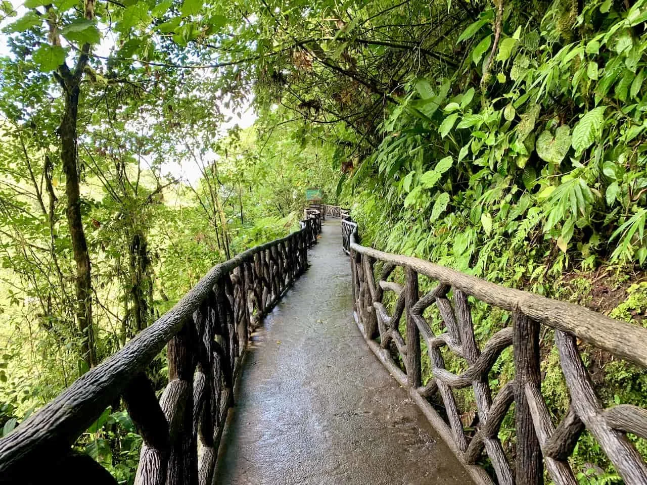 La Paz Waterfall Gardens Pathway