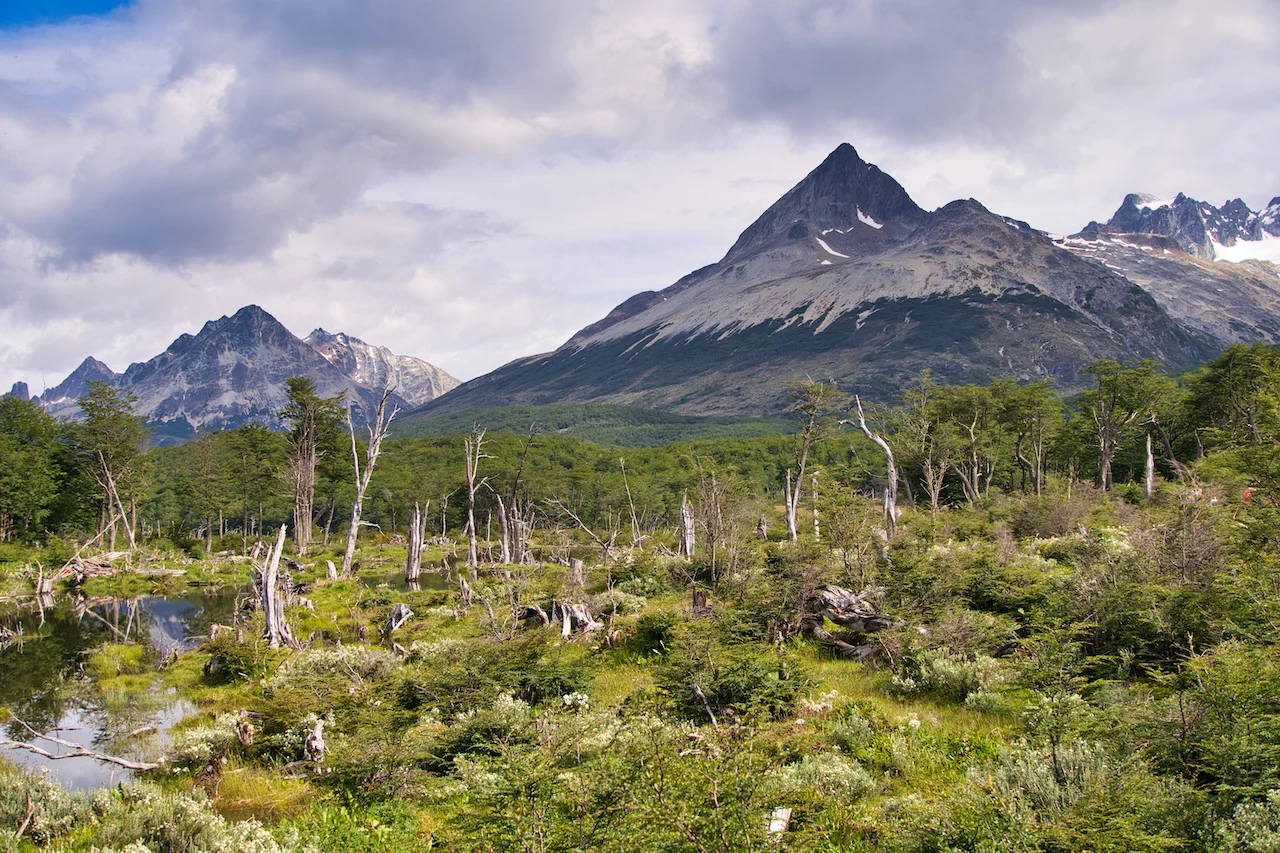 Hiking to Laguna Esmeralda