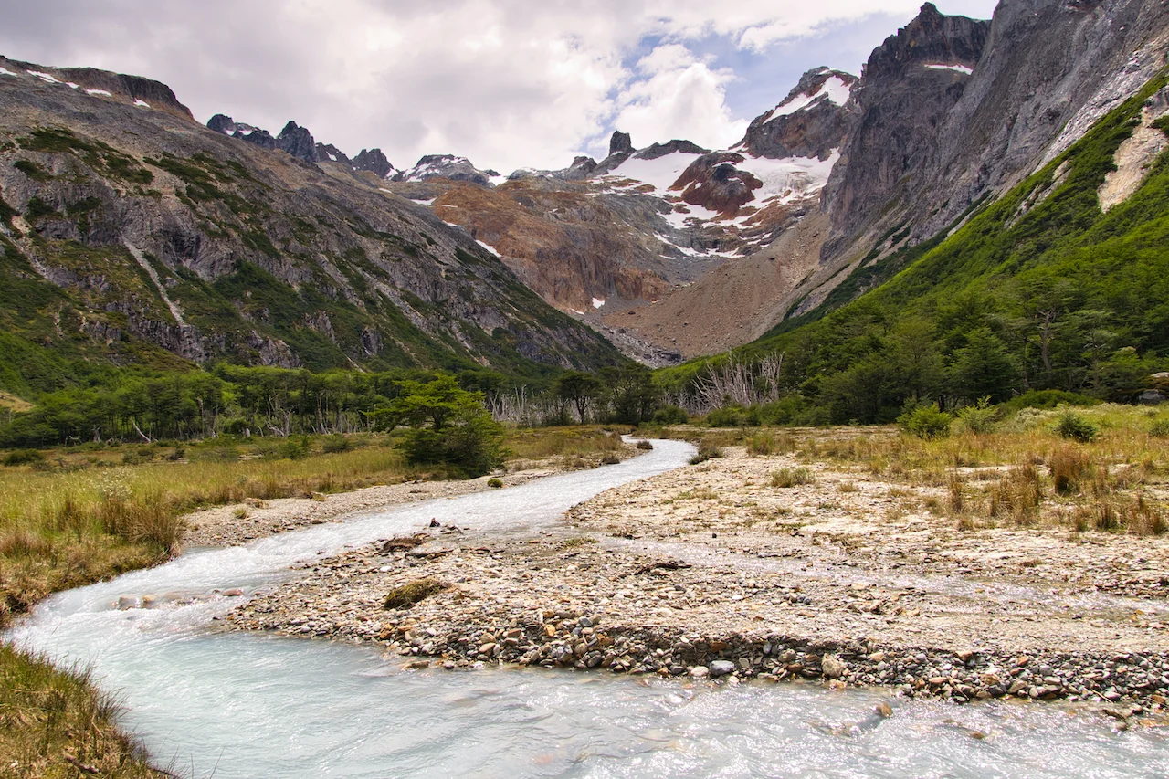 Laguna Esmeralda River