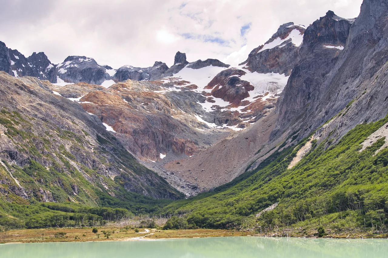 Laguna Esmeralda Trekking