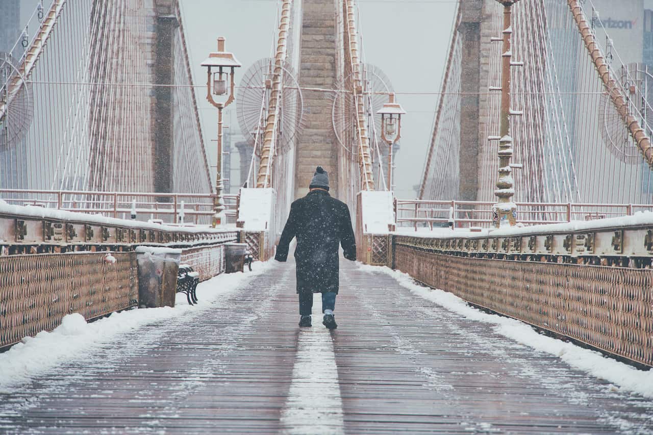Brooklyn Bridge Walk in Snow