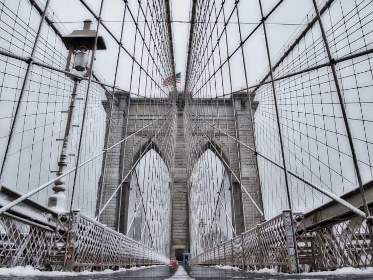 The Brooklyn Bridge in Winter | Brooklyn Bridge Snow Photos
