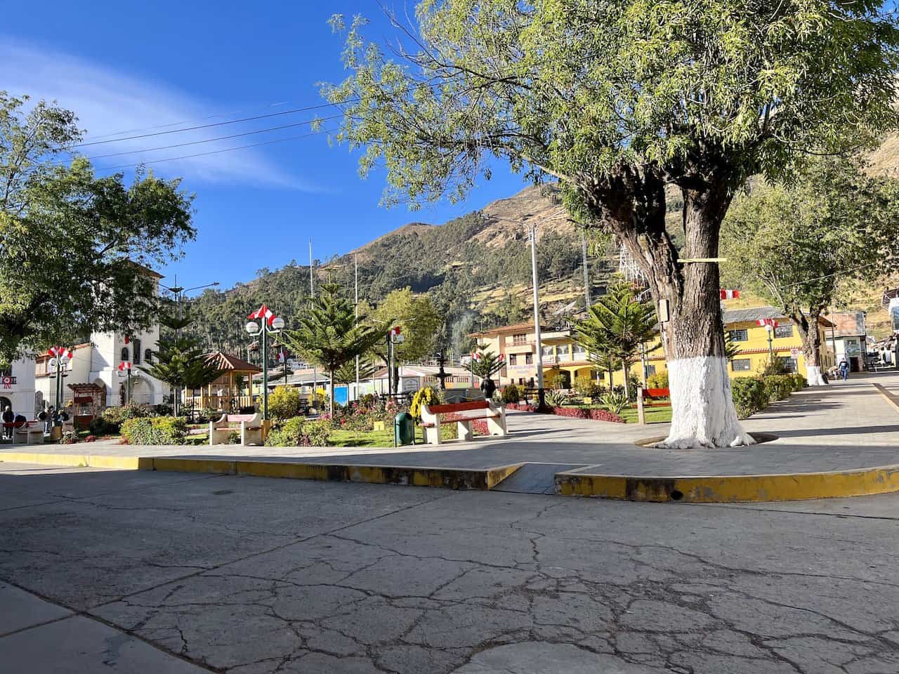 Chiquián Bus Plaza