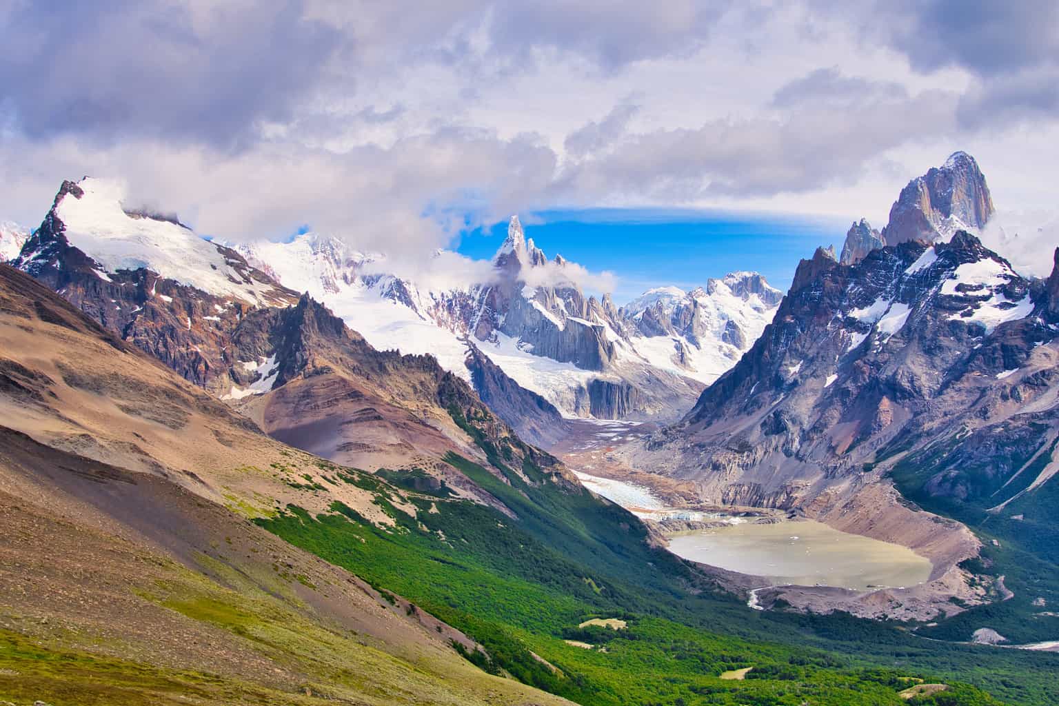 Loma del Pliegue Tumbado Hike Guide | El Chalten’s Hidden Gem