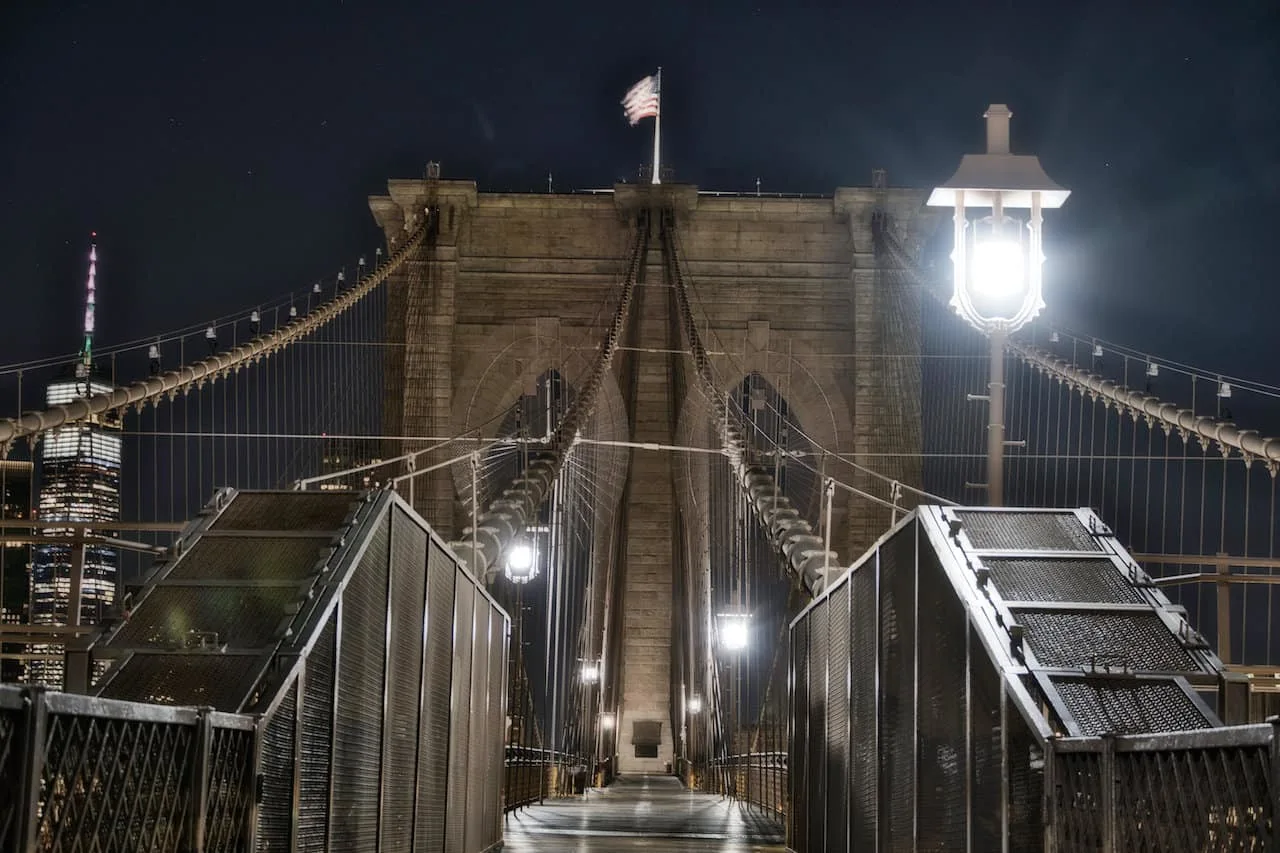 Brooklyn Bridge Walk Night