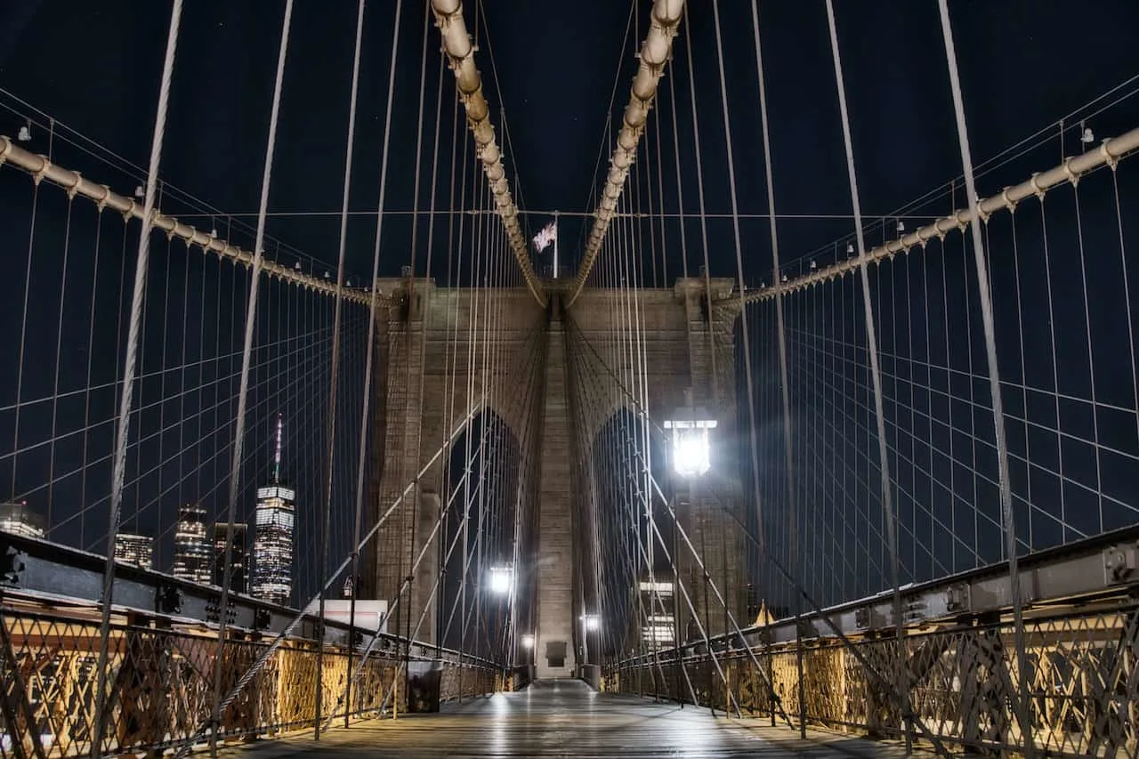 brooklyn bridge night walk