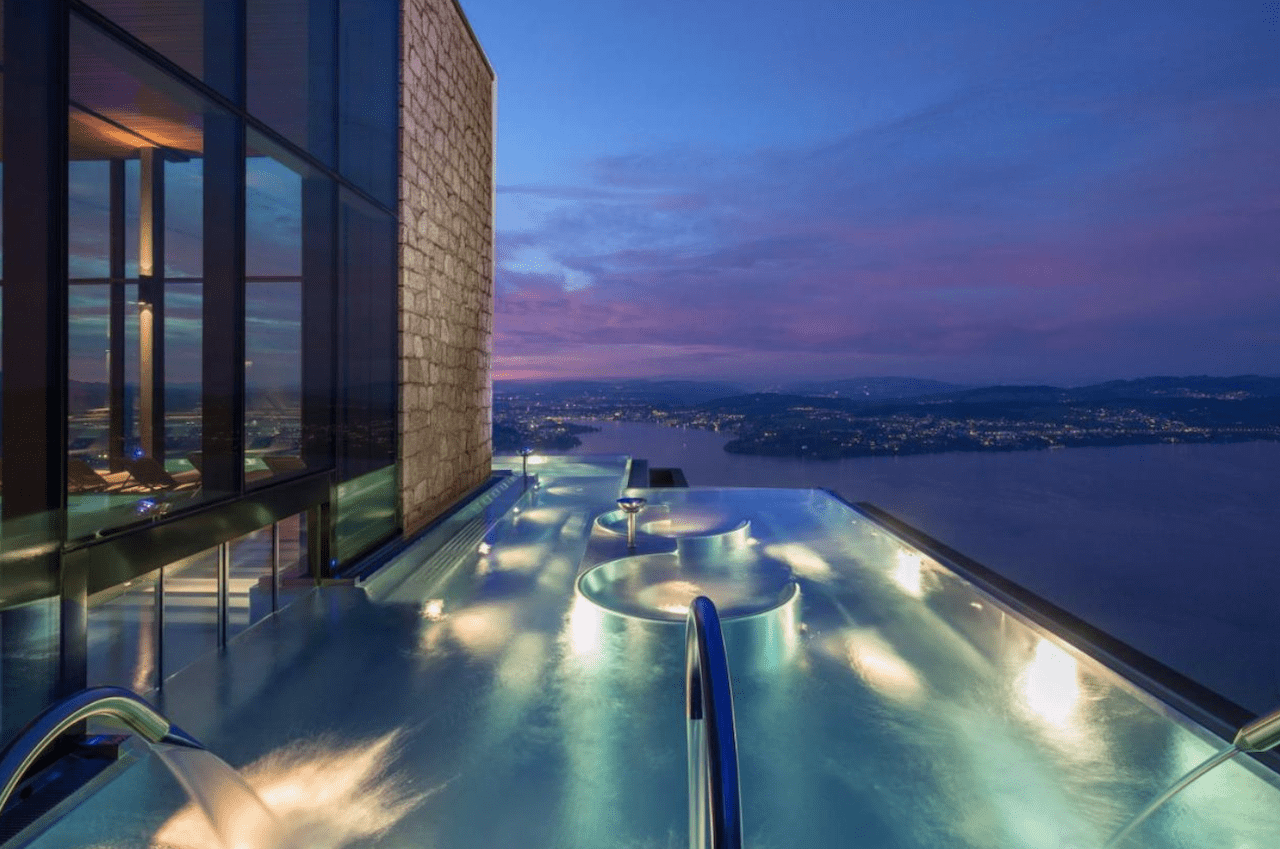 Bürgenstock Hotel & Alpine Spa Infinity Pool