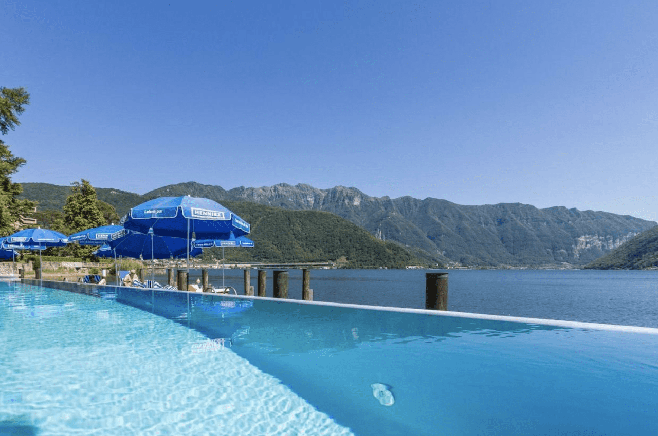 Hotel Riviera Infinity Pool