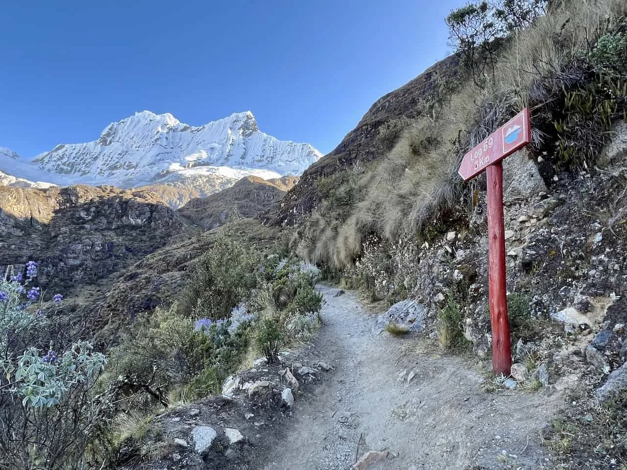 Laguna 69 Trail Marker