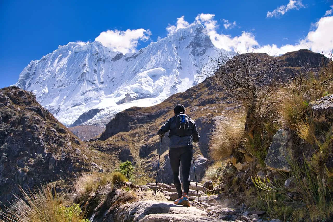 Laguna 69 Trekking