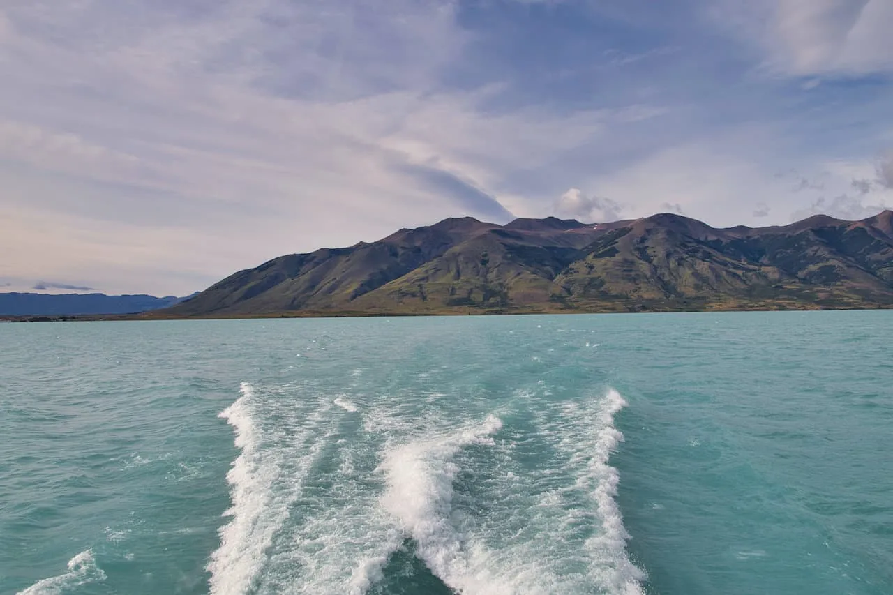 Todo Glaciares Boat