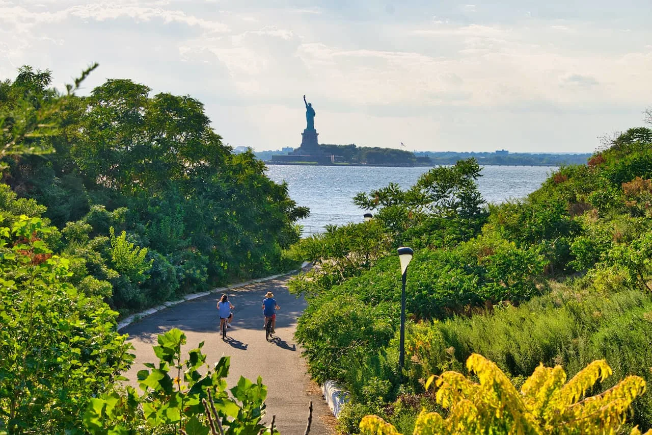 Governors Island Hills