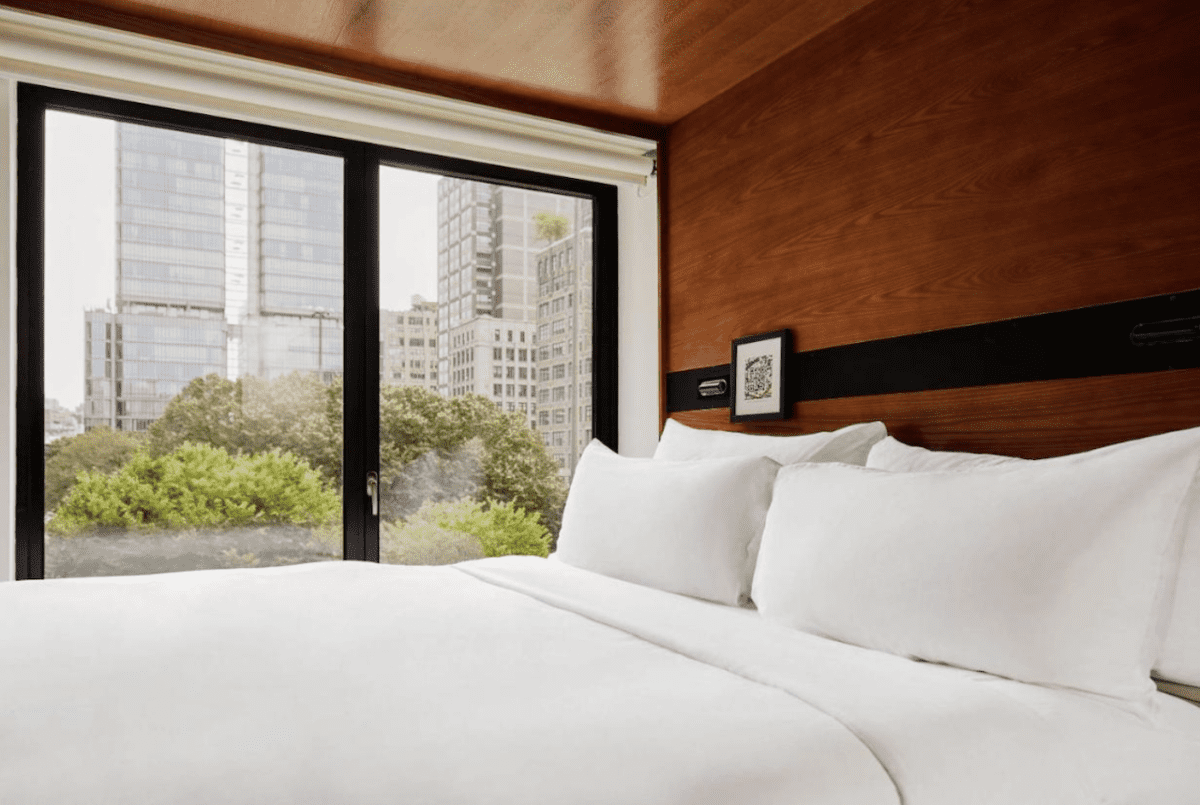 25 Best Hotels In New York City With A View (NYC View Hotels)