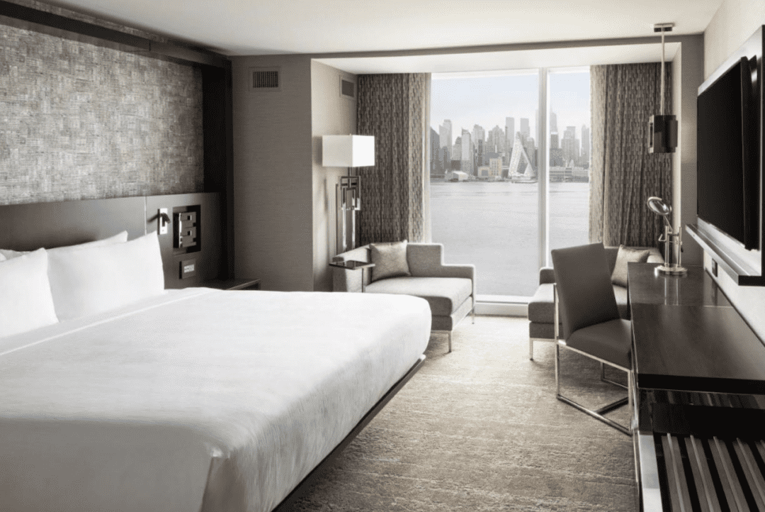 10 Fantastic Hotels Near New York City in New Jersey (Skyline Views)