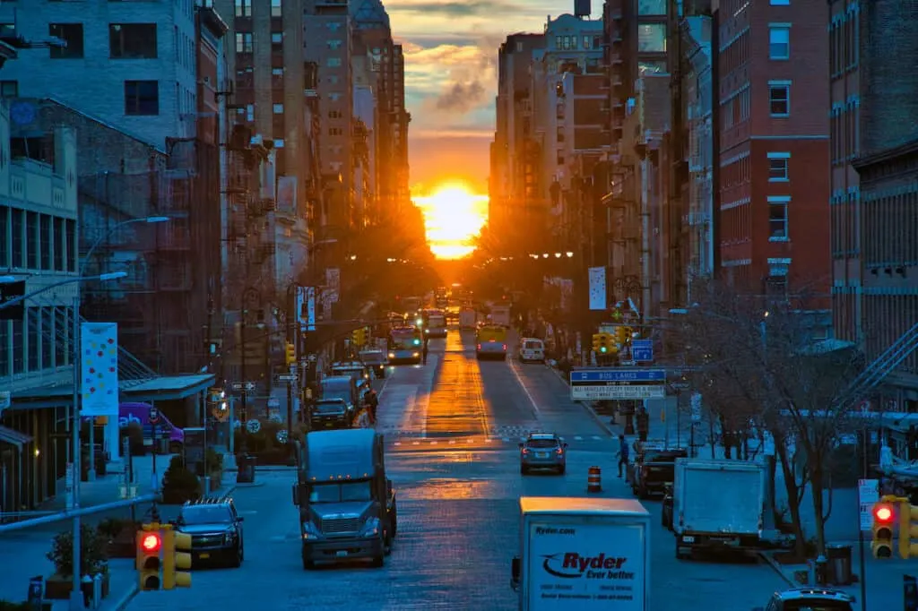 Reverse Manhattanhenge