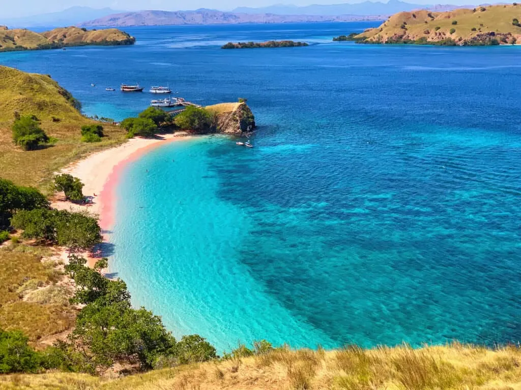 Pink Beach Hike