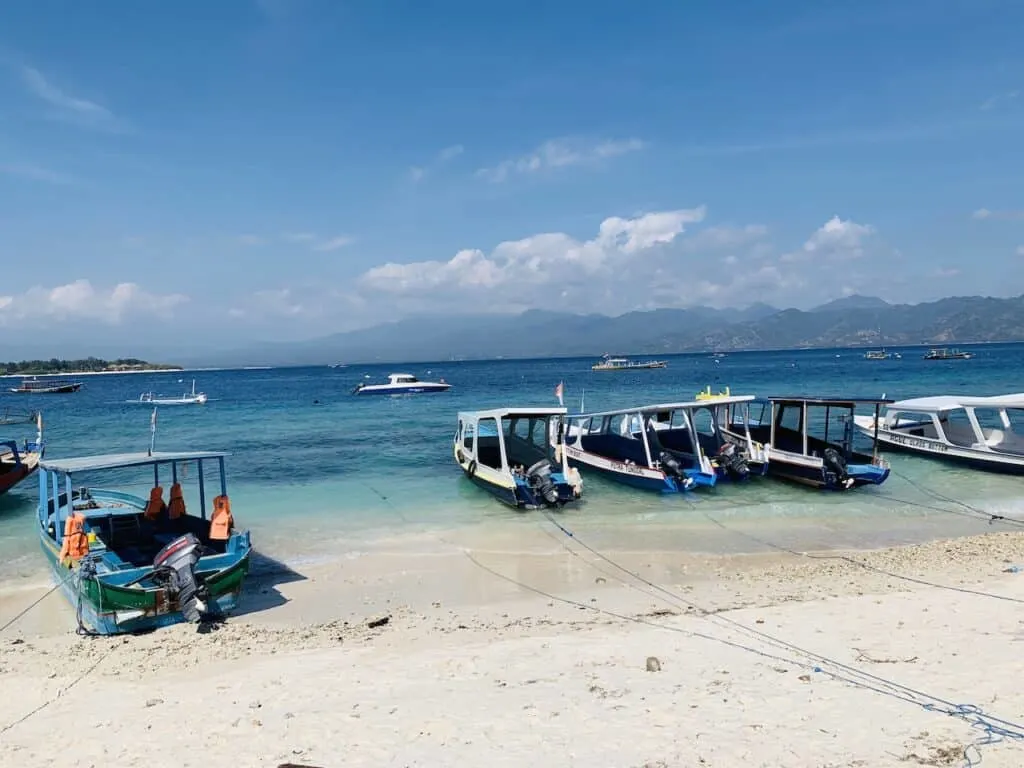 Gili T Harbor