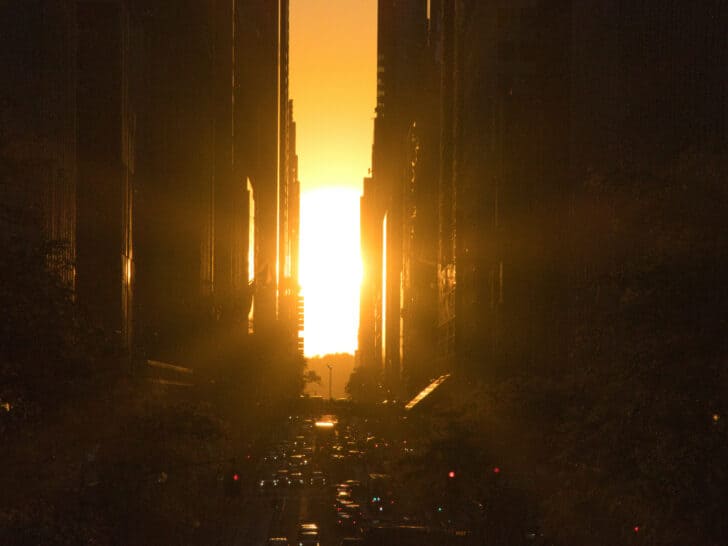 Manhattanhenge 2023 Complete Guide (When & Where to See Sunset)