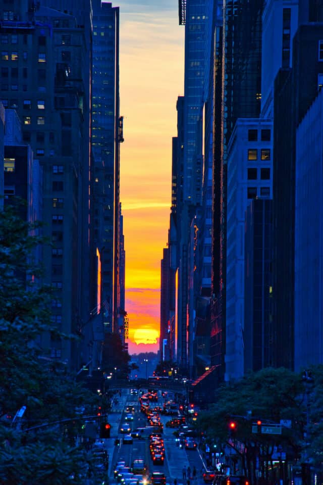 Manhattanhenge 2023 Complete Guide (When & Where to See Sunset)