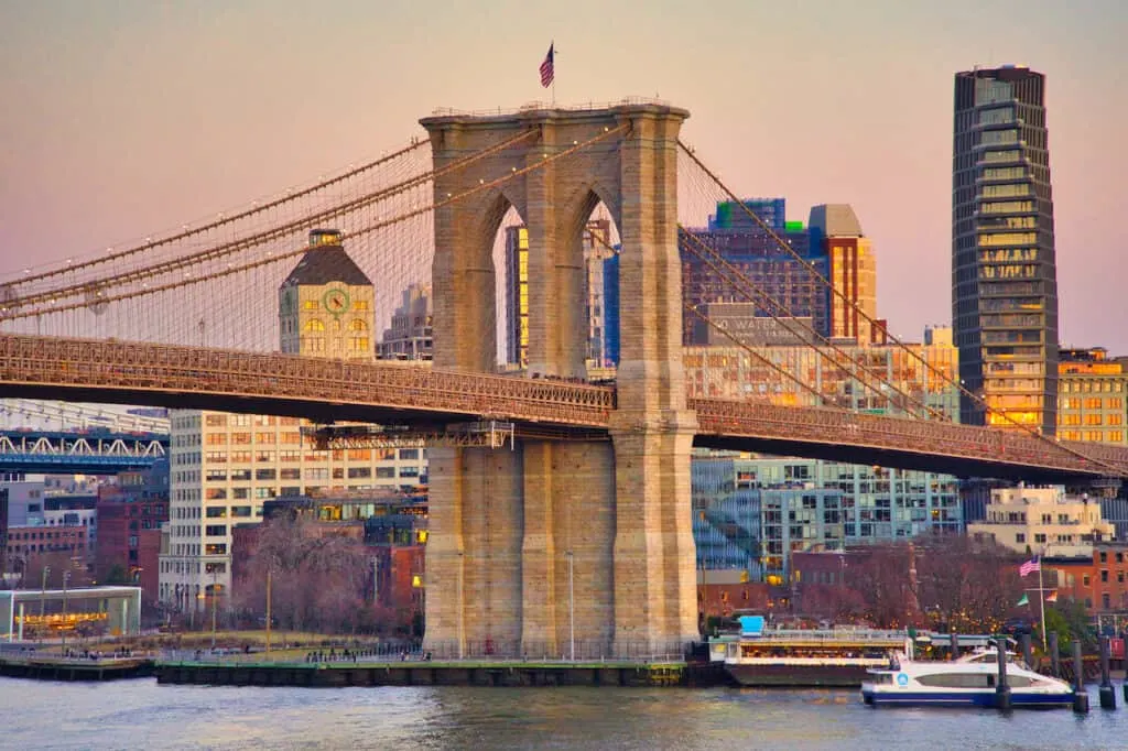 Hotels Near Brooklyn Bridge