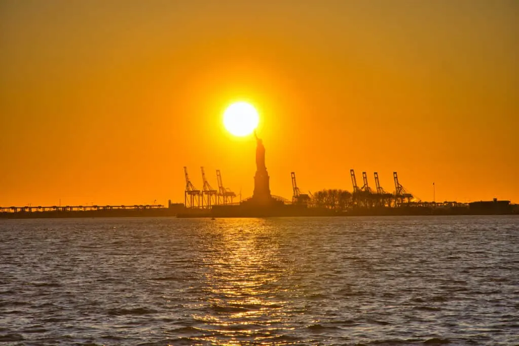 Best Dinner Cruise NYC