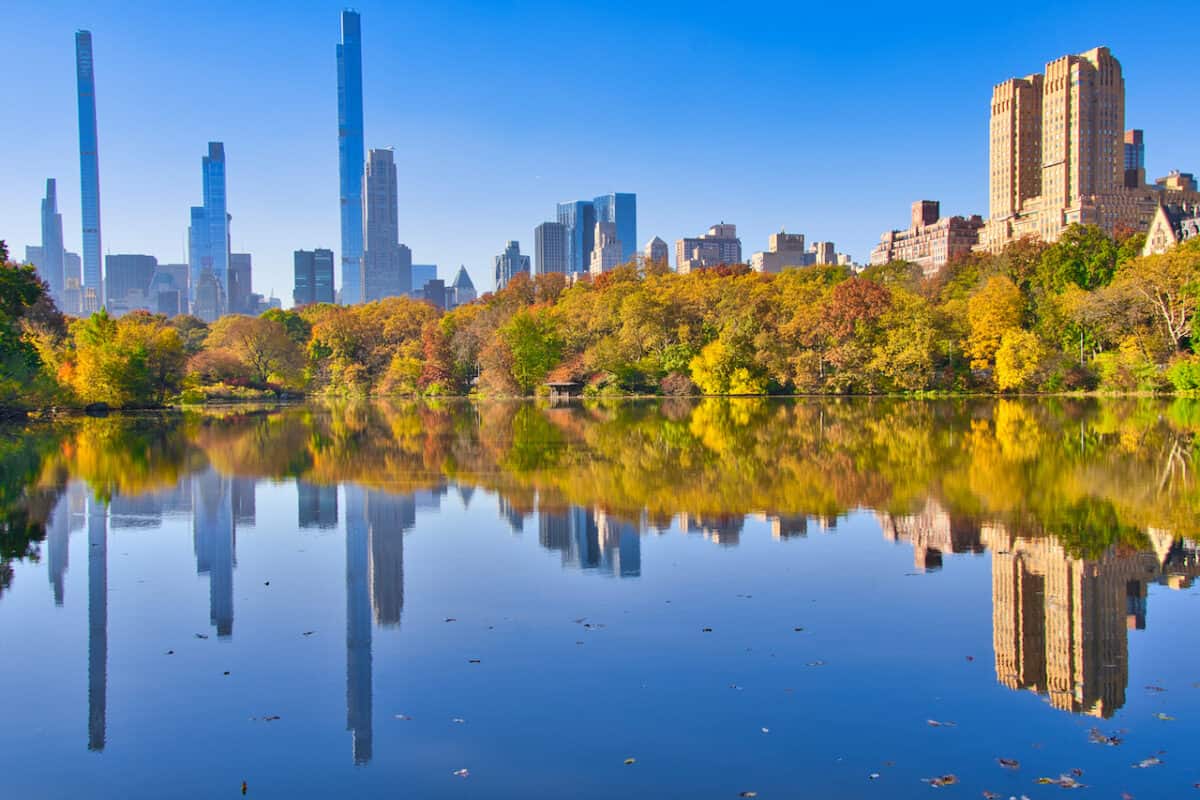 Experience the Best Fall Foliage in NYC (New York City Fall Colors)