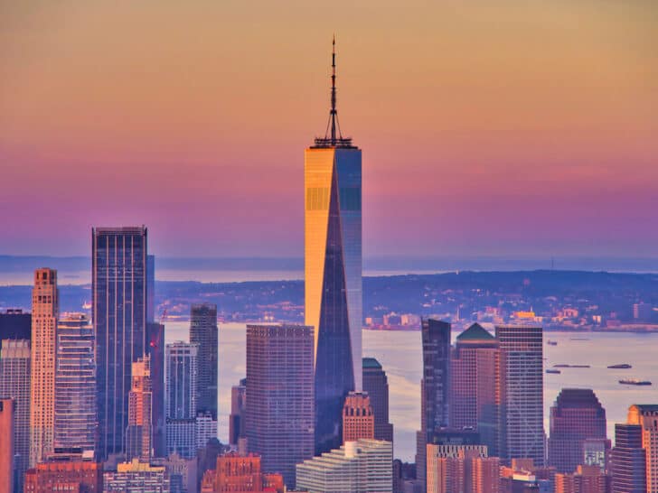 How Silicone Bracelets Can Simplify Group Travel and Tours