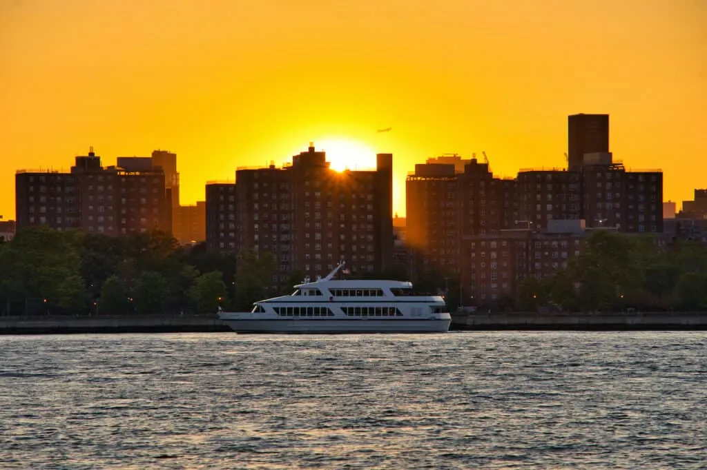 Spirit of New York Dinner Cruise