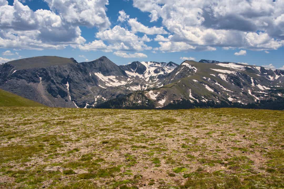 Trail Ridge Road RMNP Complete Guide (Views, Hikes, Map, & More)